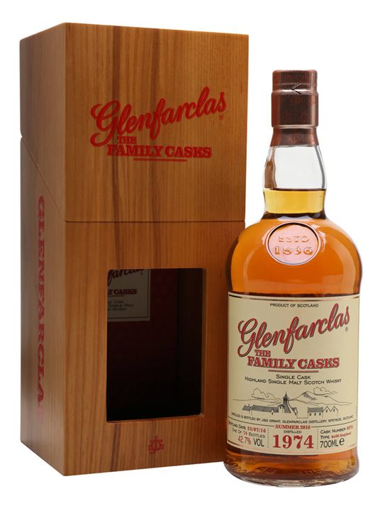 Glenfarclas 1974 / Family Casks S15 / #4076 Speyside Whisky