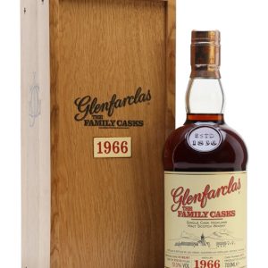 Glenfarclas 1966 / Sherry Cask #4177 / 1st Release / The Family Casks Speyside Whisky